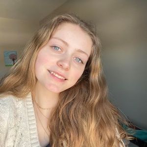 Meet your Posher, Alicia